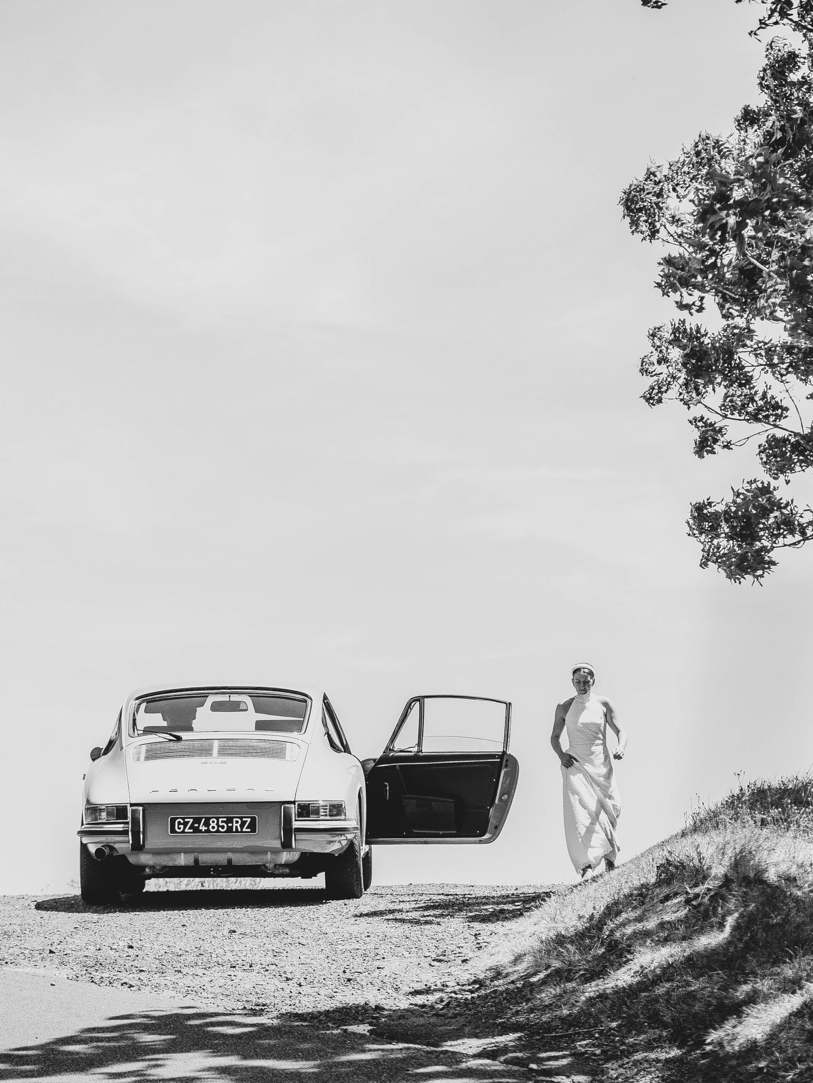 la voiture des mariés au château de St Vidal en Haute-Loire