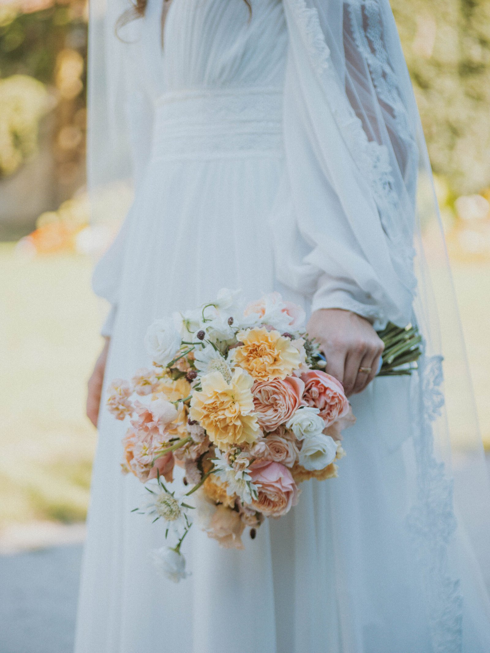 Le bouquet de fleurs de la mariée au Puy-en-Velay
